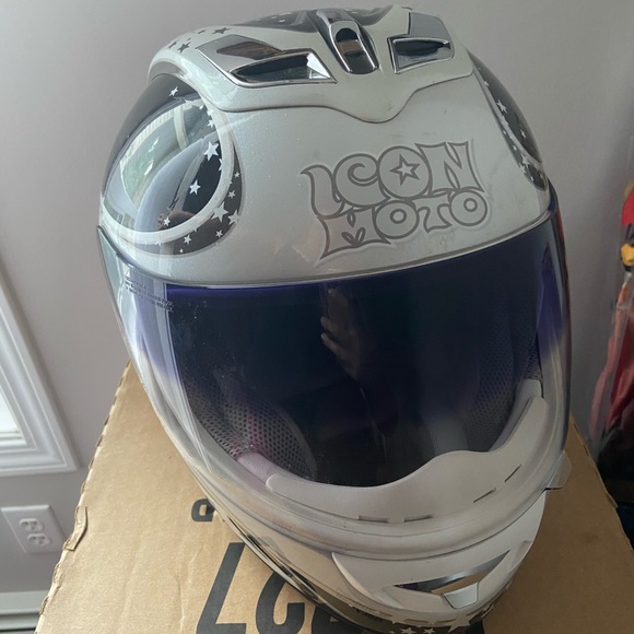 Accessories - Icon women’s motorcycle helmet